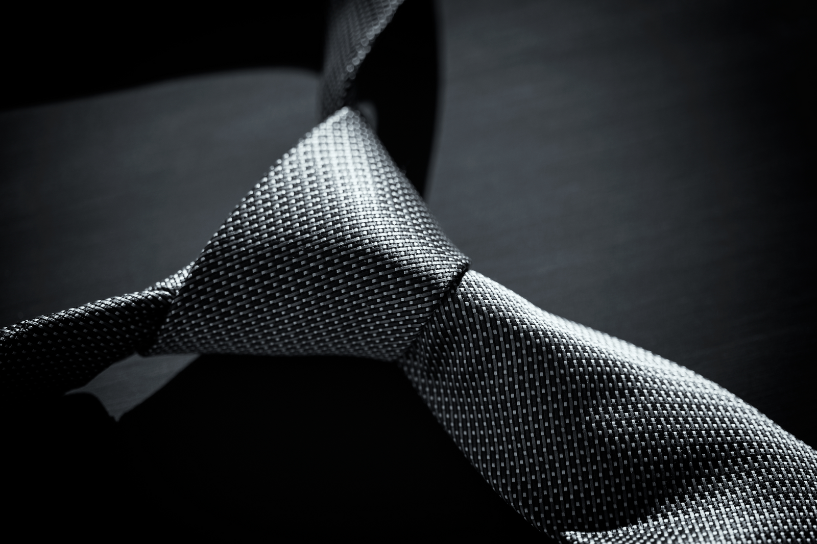 Types of Tie Knots: Guide to The Most Popular Kinds